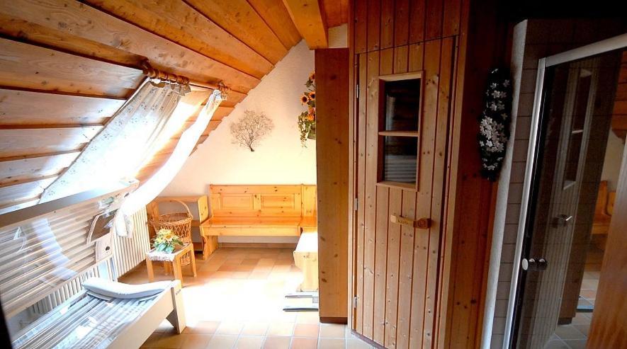 C4 Albmatte-Fewo Sauna, Hallenbad Aussenbecken Massagen Nebenan Menzenschwand-Hinterdorf Esterno foto