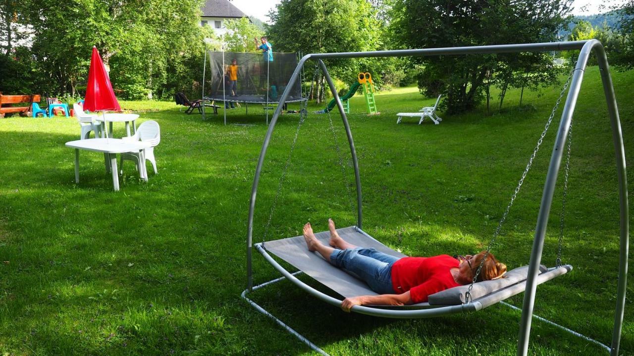 C4 Albmatte-Fewo Sauna, Hallenbad Aussenbecken Massagen Nebenan Menzenschwand-Hinterdorf Esterno foto